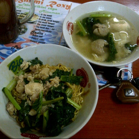 Mie Ayam Roxy Cikini Menteng 90 Visitors