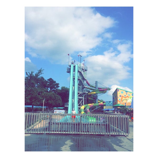 Wet N Wild Splashtown 1 tip from 130 visitors