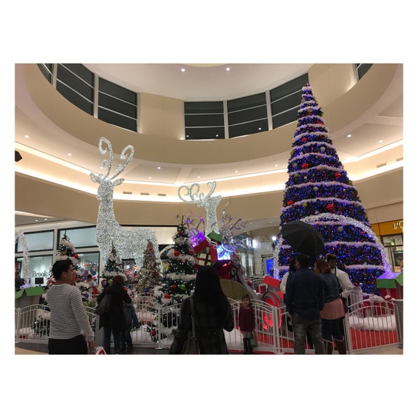 11/20/2017にnigini e.がMemorial City Mallで撮った写真