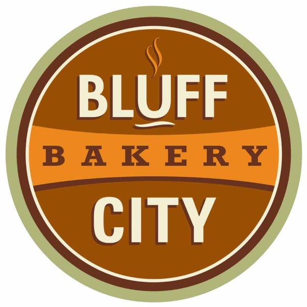 Foto scattata a Bluff City Coffee da Chef Jason D. il 5/2/2013