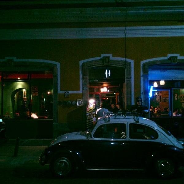 11/18/2013 tarihinde Juan A.ziyaretçi tarafından Rockhaus GastroPub'de çekilen fotoğraf