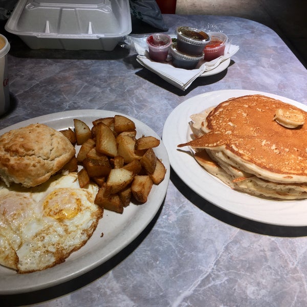 Photo taken at Down Home Diner by Cassandra H. on 8/10/2020