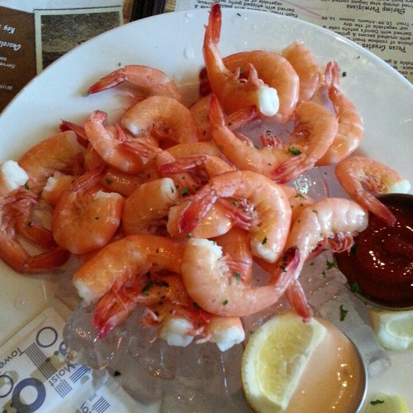 Get here for happy hour!!! $1.99 per & eat shrimp!!!