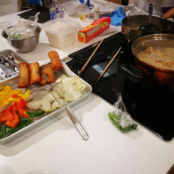 Photo taken at ABC Cooking Studio by Mayumin-Hime on 8/20/2022