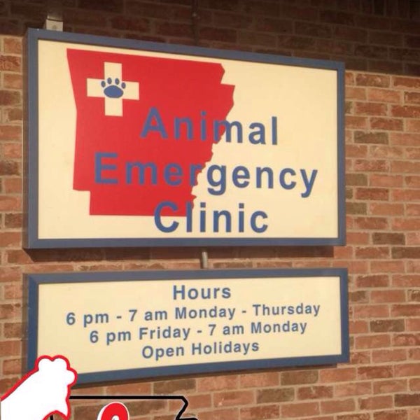 Animal Emergency and Specialty Center Veterinarian in Springdale