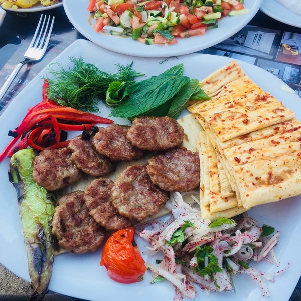 Şalvarlı Et (Artık Kapalı) 273 tavsiye