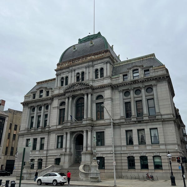 รูปภาพถ่ายที่ Providence City Hall โดย Sepp B. เมื่อ 4/30/2024