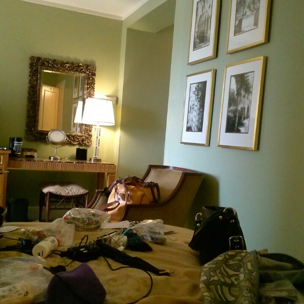 Foto tomada en Francis Marion Hotel  por Michelle G. el 8/1/2013