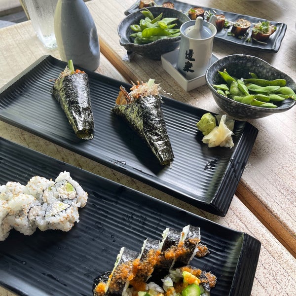Foto diambil di Doraku Sushi oleh Mark S. pada 4/28/2021