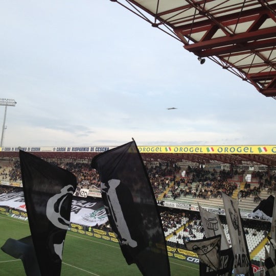 Foto tirada no(a) Orogel Stadium Dino Manuzzi por Ermanno C. em 11/10/2012