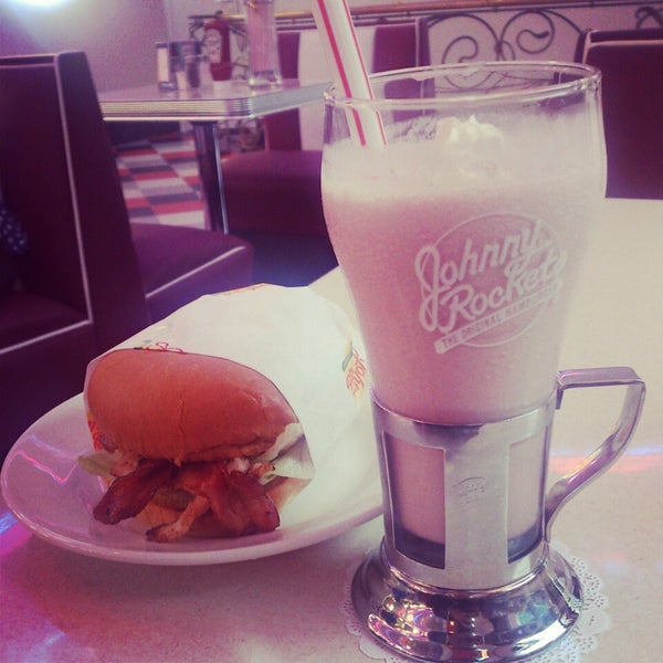 Photo taken at Johnny Rockets by Alexey S. on 7/21/2013