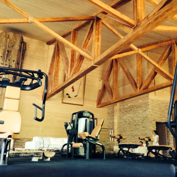 Спортзал солнечный