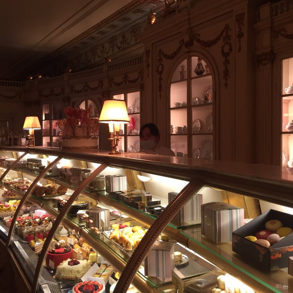 11/8/2020にIenniferがConfectionary (Cafe Pushkin)で撮った写真