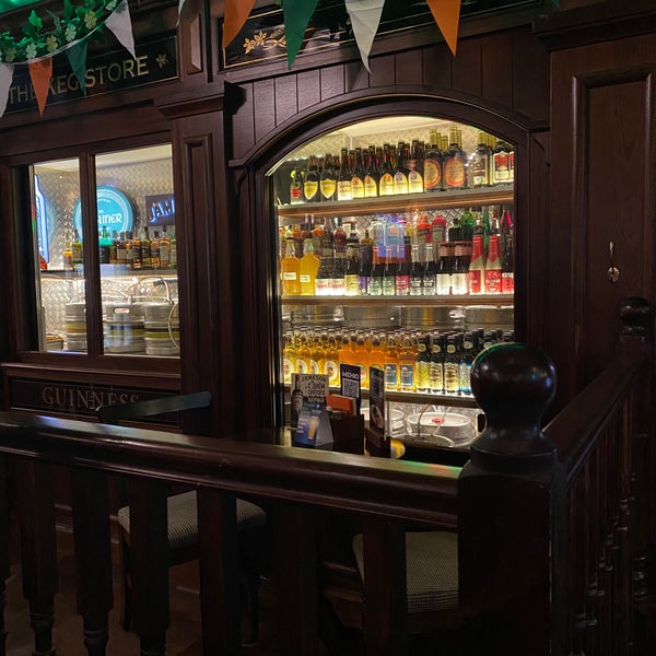 Irish москва. Паб дублинец Лубянка. The Dubliner pub Никольская. ООО «ирландский паб дублинец». Москва Никольская улица 10 дублинец.