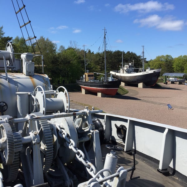 Atomic ship. Атомоход ленин мурманск. Atomic ship. Корабль в барановичах. Атомоход отто ган.