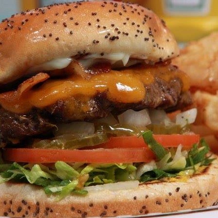 Foto diambil di Prince&#39;s Hamburgers oleh Prince&#39;s Hamburgers pada 12/1/2016