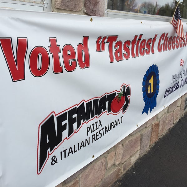 Photo taken at Affamato&#39;s Pizza &amp; Italian Restaurant by Jacob E. on 2/1/2015