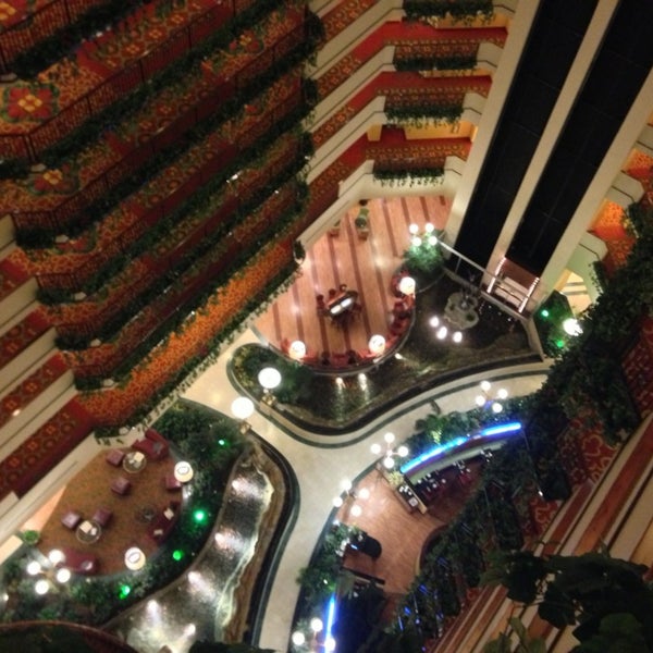 1/15/2013 tarihinde Jacob E.ziyaretçi tarafından Renaissance Oklahoma City Convention Center Hotel'de çekilen fotoğraf