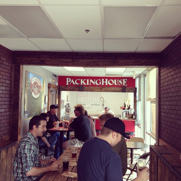 รูปภาพถ่ายที่ Packinghouse Brewing Company โดย Rowdy Beer Crew เมื่อ 3/30/2013