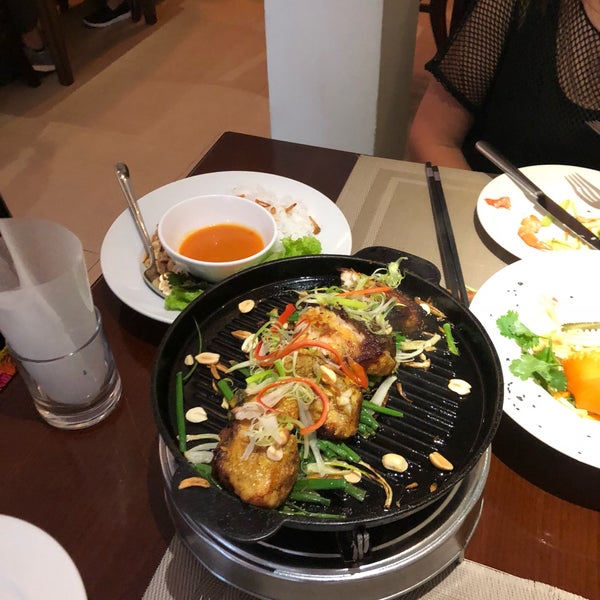 8/25/2018 tarihinde Ender C.ziyaretçi tarafından Duong&#39;s Restaurant - Cooking Class'de çekilen fotoğraf