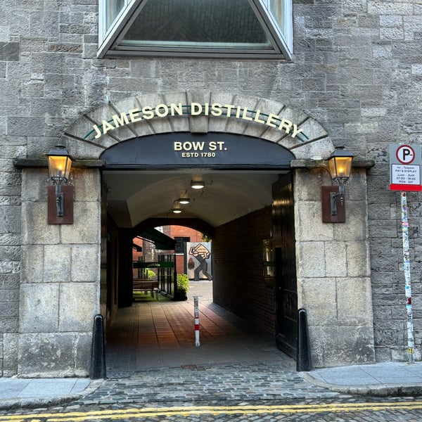 Foto tirada no(a) Jameson Distillery Bow St. por Takeshi U. em 11/10/2023