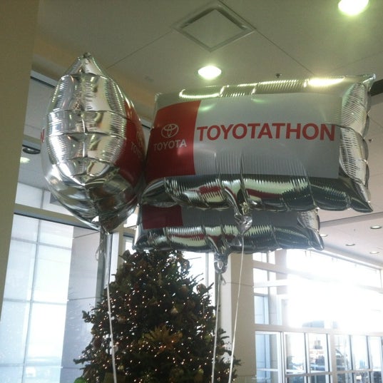 12/12/2012에 Dave A.님이 Bergstrom Toyota Scion of Oshkosh에서 찍은 사진