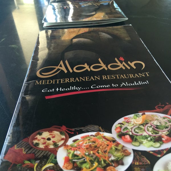 Das Foto wurde bei Aladdin Mediterranean Restaurant von toisan am 6/29/2016 aufgenommen