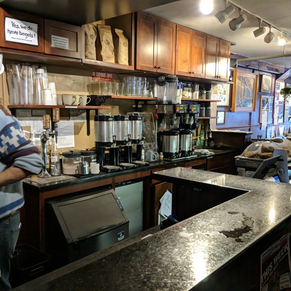 1/14/2019 tarihinde Rob D.ziyaretçi tarafından Donkey Coffee &amp; Espresso'de çekilen fotoğraf