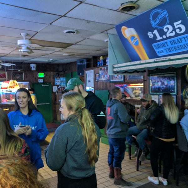 Pawpurr's Bar - 3 tips from 948 visitors
