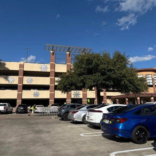 Costco Greenway Upper Kirby Houston, TX