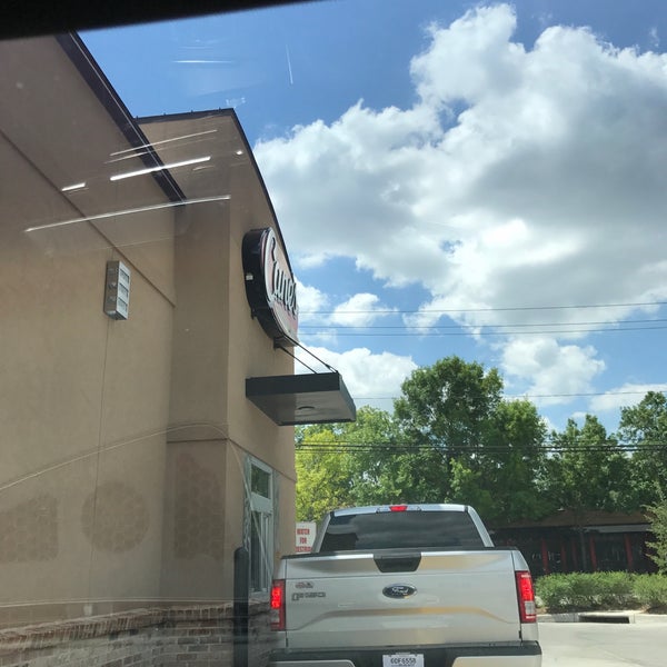 Photo taken at Raising Cane&#39;s Chicken Fingers by Rainman on 5/7/2017