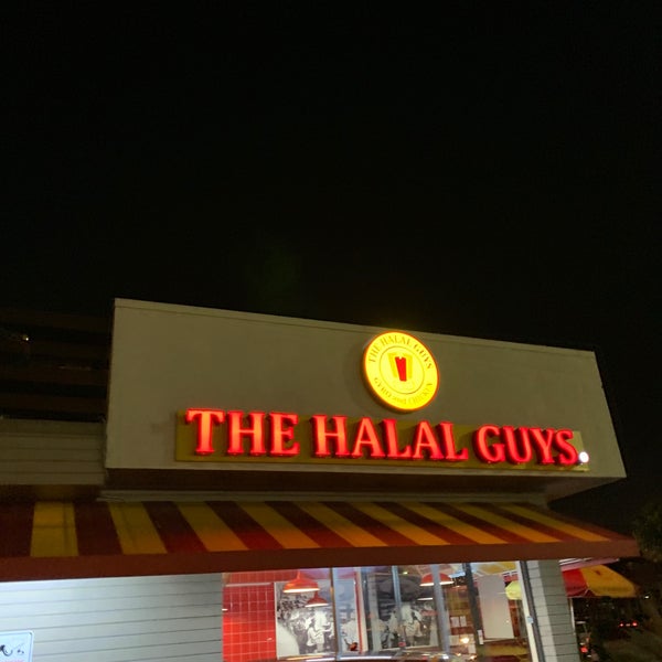 Foto tomada en The Halal Guys  por Rainman el 8/18/2019