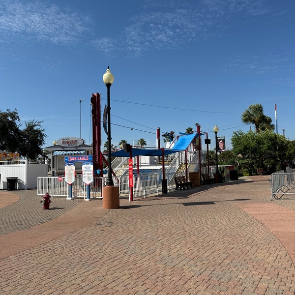 รูปภาพถ่ายที่ Kemah Boardwalk โดย Rainman เมื่อ 10/1/2023