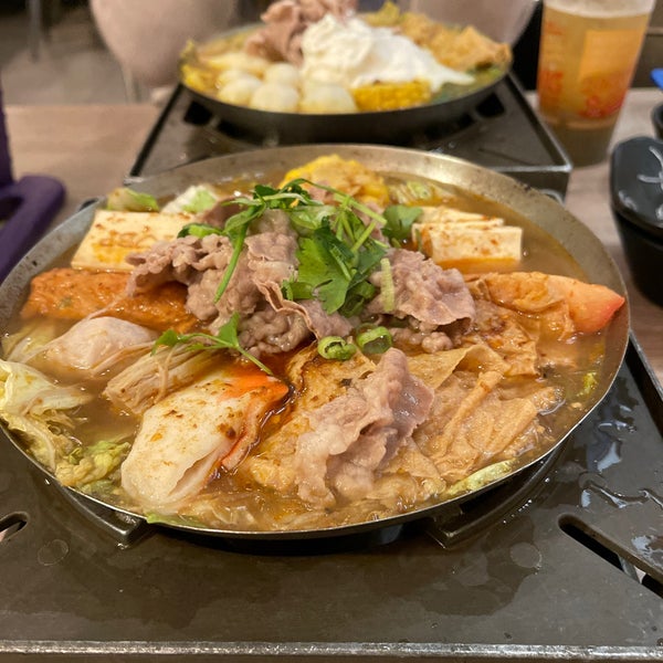 Boiling Point Hot Pot 