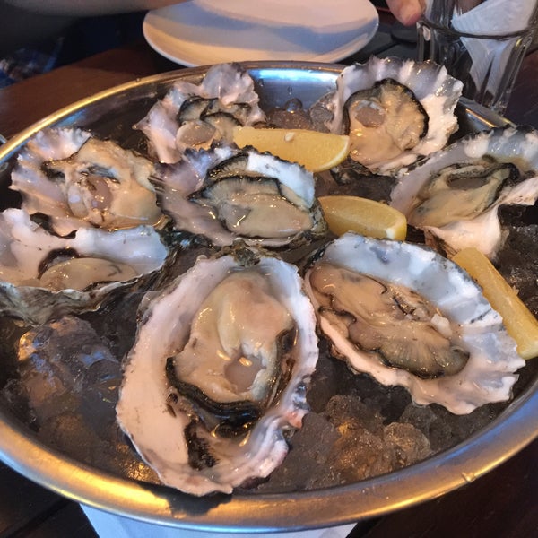 11/3/2016にIvy ManがThe Pelican Seafood Bar + Grillで撮った写真