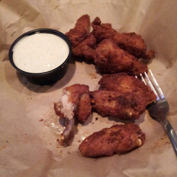 Do not order the blackened wings. 7 pieces for $8.99.
