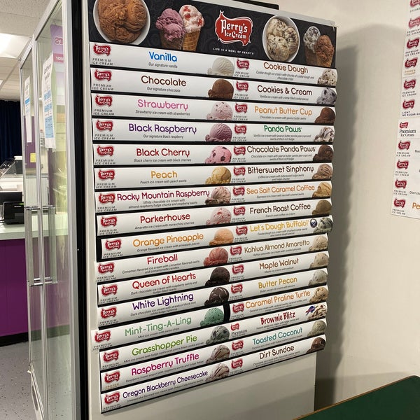 Kone King East Ice Cream Parlor in East Aurora