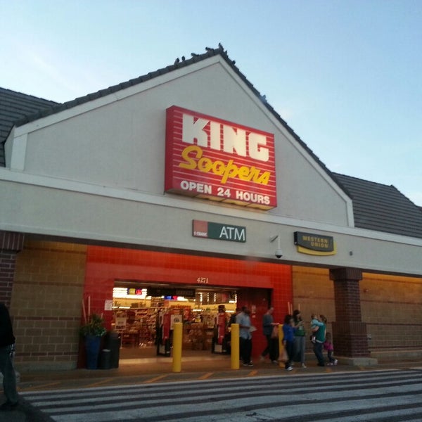 King Soopers Grocery Store in Aurora