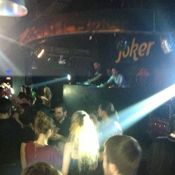 Джокер минск покер. Joker poker club. Покерный клуб джокер минск. Joker club минск. Карточный домик джокер.
