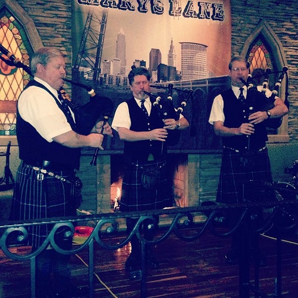 Bierstube ресторан. Акция 3+1 пиво. 1+1=3 пиво. Мурмаши улица мисякова. Pub p.