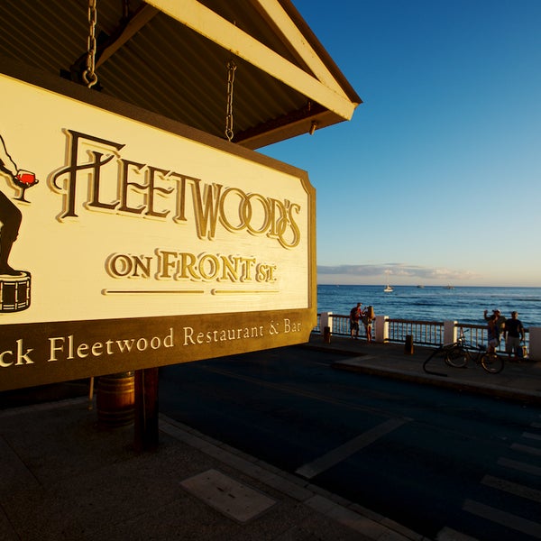 Снимок сделан в Fleetwood&#39;s пользователем Fleetwood&#39;s 9/26/2013