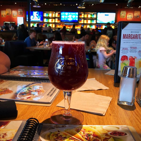 Photo taken at BJ&#39;s Restaurant &amp; Brewhouse by Gary P. on 6/14/2018