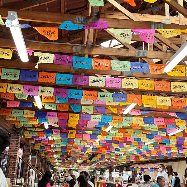 Foto diambil di Restaurante Arroyo oleh is75gh 🇲🇽🏳️‍🌈 pada 11/12/2022