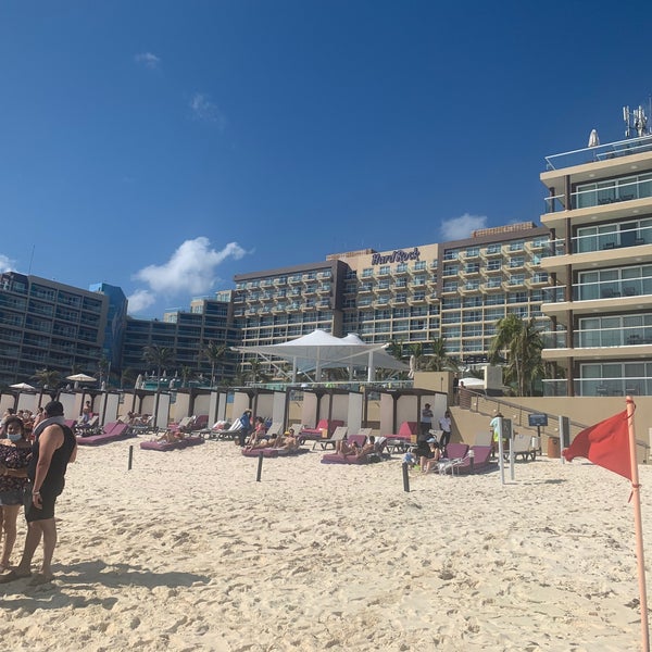 Das Foto wurde bei Hard Rock Hotel Cancún von Luiz M. am 1/5/2021 aufgenommen