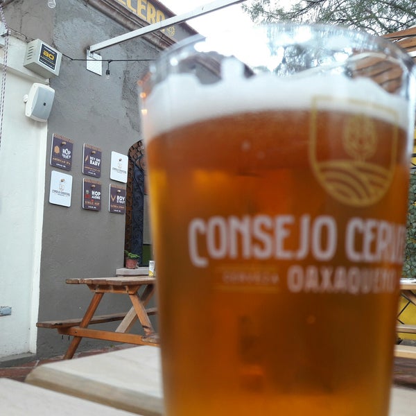 รูปภาพถ่ายที่ Consejo Cervecero Tasting Room โดย Sabás E. เมื่อ 8/2/2017