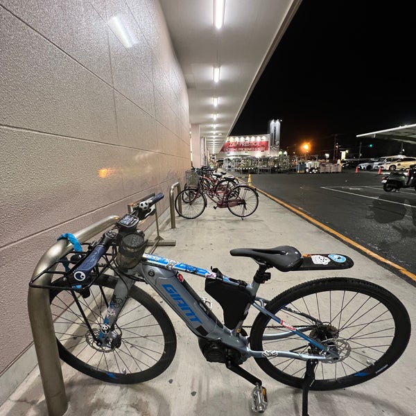 ケーヨーデイツー 久里浜店 家具 家財店