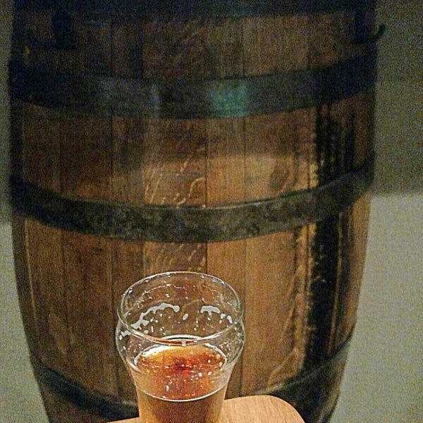 8/6/2017에 Dan B.님이 Denny&#39;s Beer Barrel Pub에서 찍은 사진