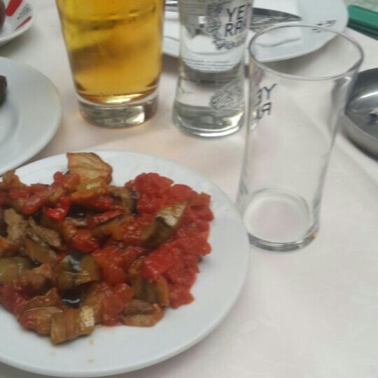 Foto diambil di Seviç Restaurant oleh 💪Jemm 👊 K. pada 5/30/2015