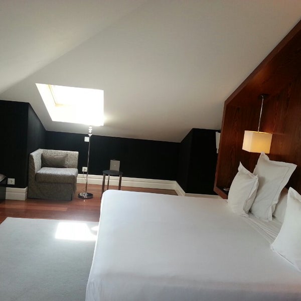 Das Foto wurde bei Hotel Único Madrid von Yılmaz Y. am 7/14/2013 aufgenommen