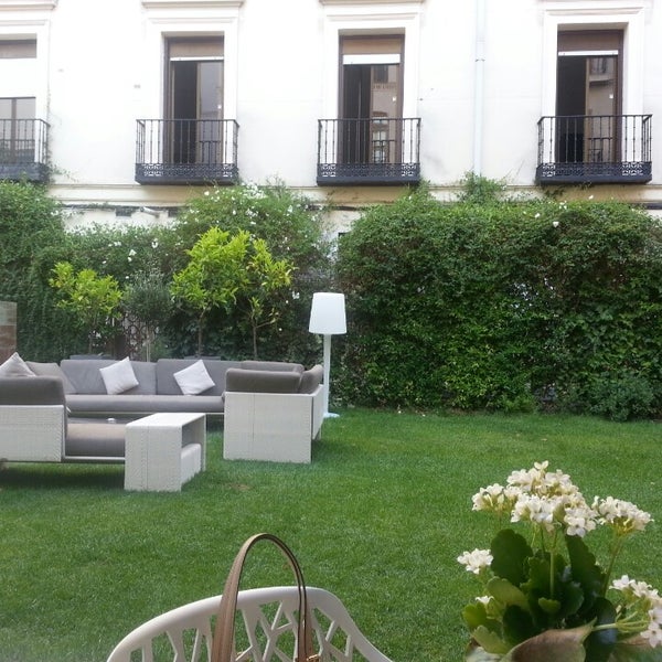 Das Foto wurde bei Hotel Único Madrid von Yılmaz Y. am 7/15/2013 aufgenommen